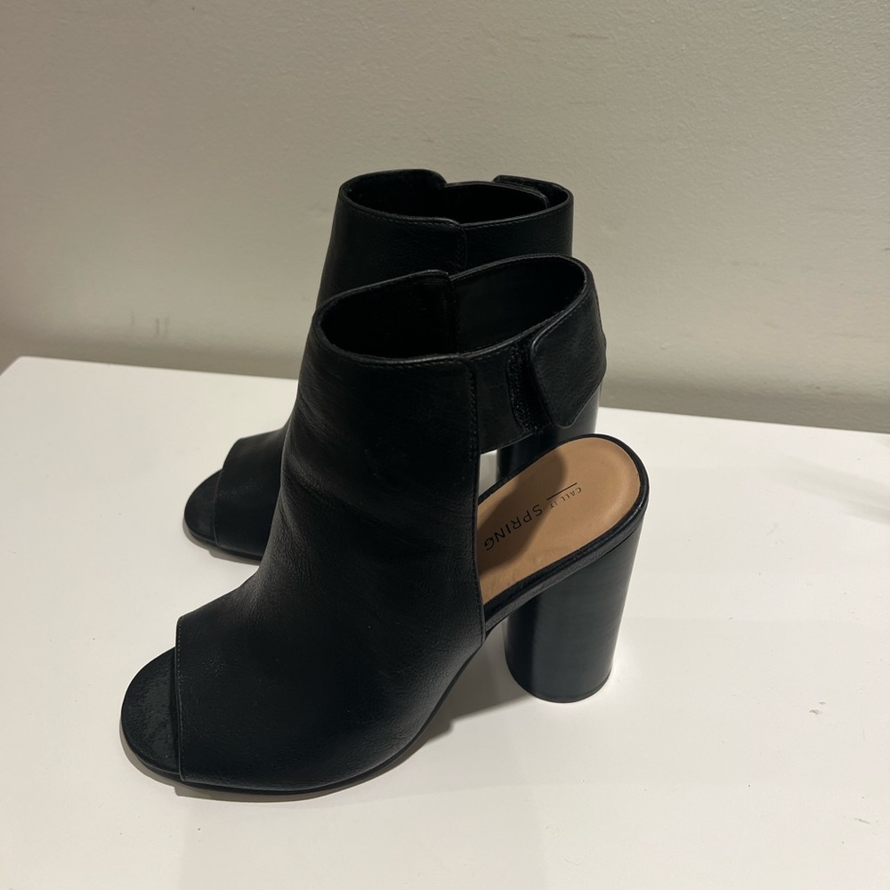 Call it Spring Wedges - Picture 4 of 6